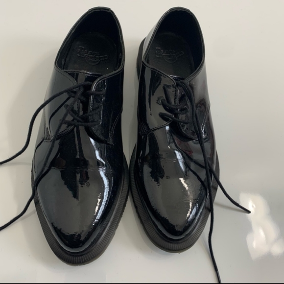 Dr. Martens Tanner Patent Leather Oxford - Picture 6 of 10